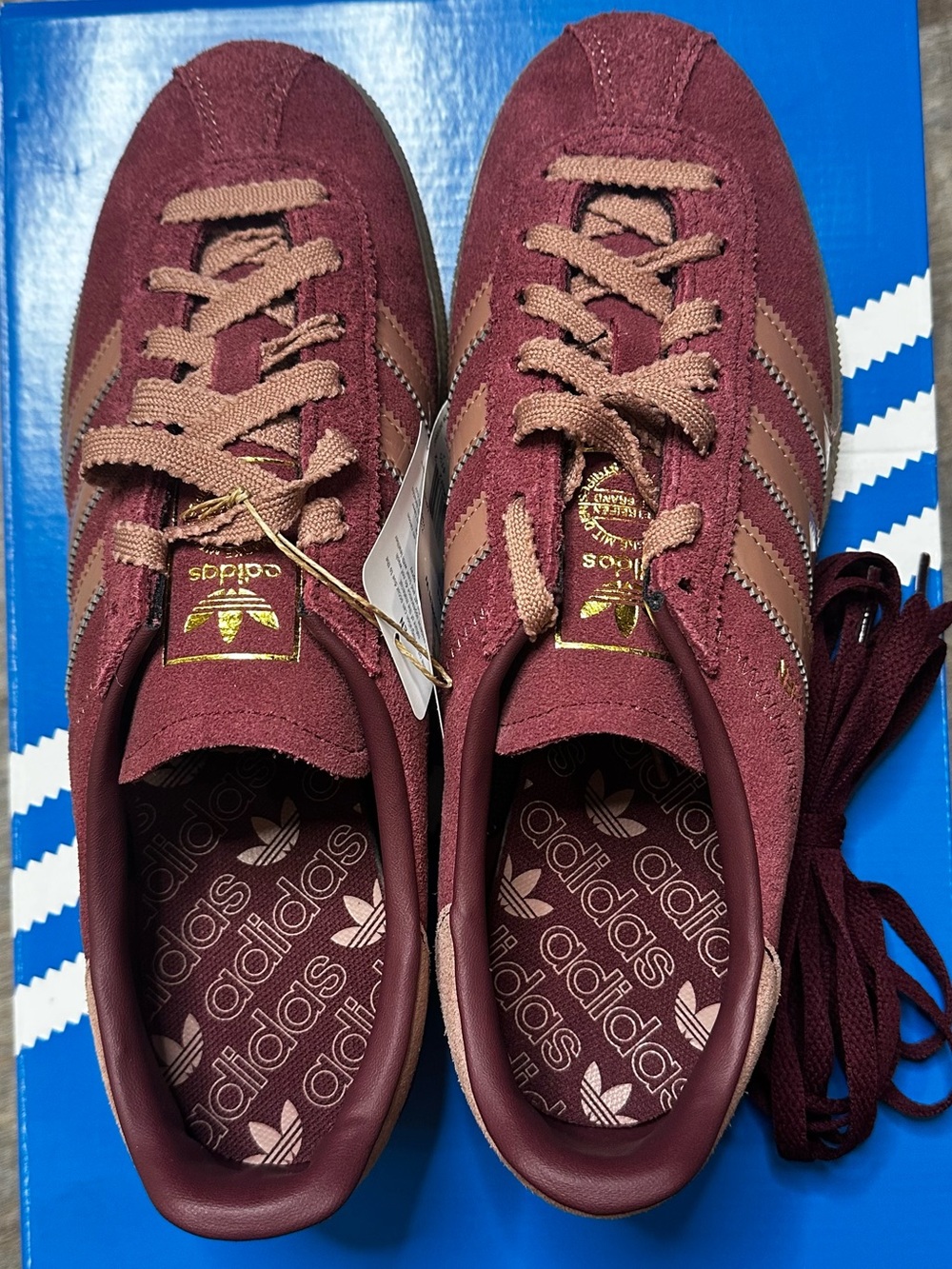 adidas München Suede Sneakers in Rosewood and Pale Pink - Picture 2 of 4